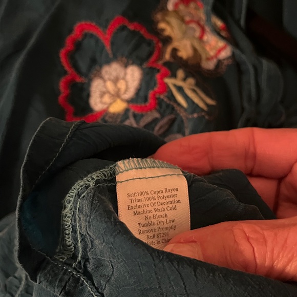 Long sleeve top by Johnny Was - Picture 10 of 10